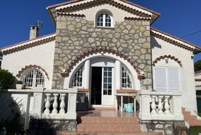 Casa en Les Cougoulins-Rastines, Antibes, Francia 1 - 18880561