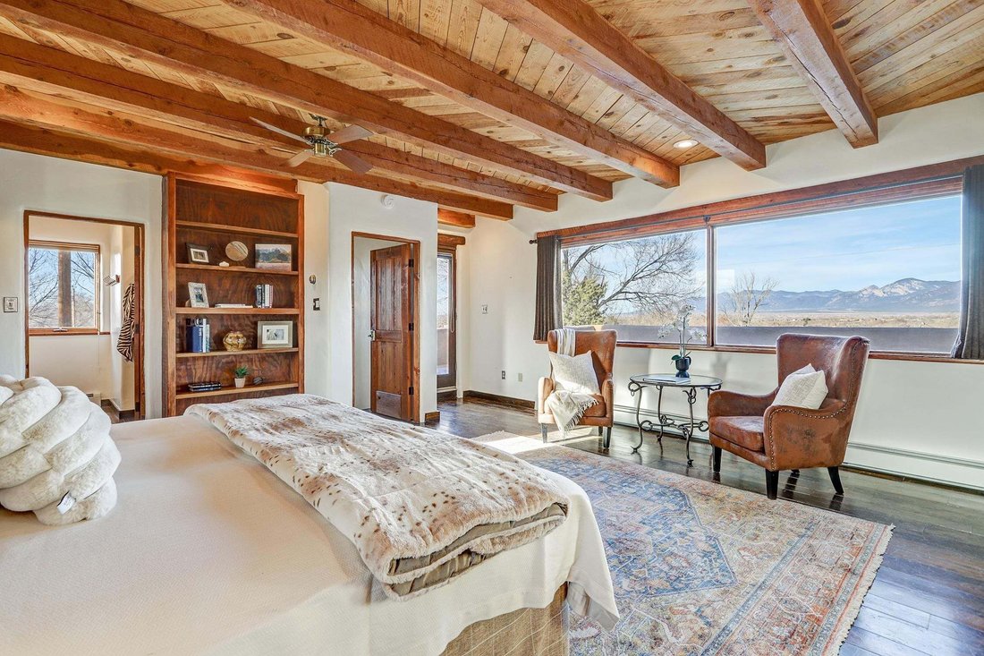 House in Ranchos de Taos, New Mexico, United States 2 - 18888209
