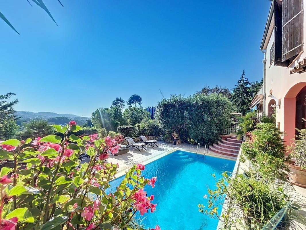 House in Mougins, Provence-Alpes-Côte d'Azur, France 1 - 18884861