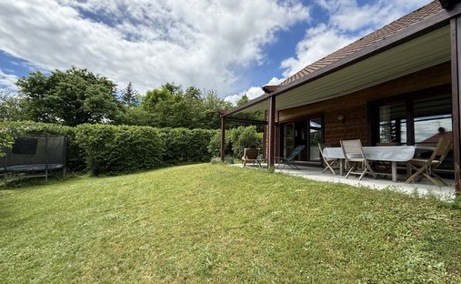 House in Grilly, Auvergne-Rhône-Alpes, France 1