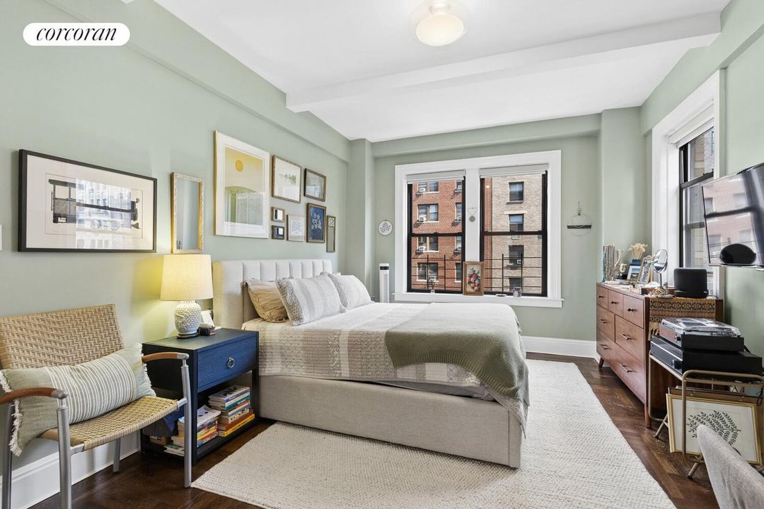 Co Op in New York, New York, United States 4 - 18888056
