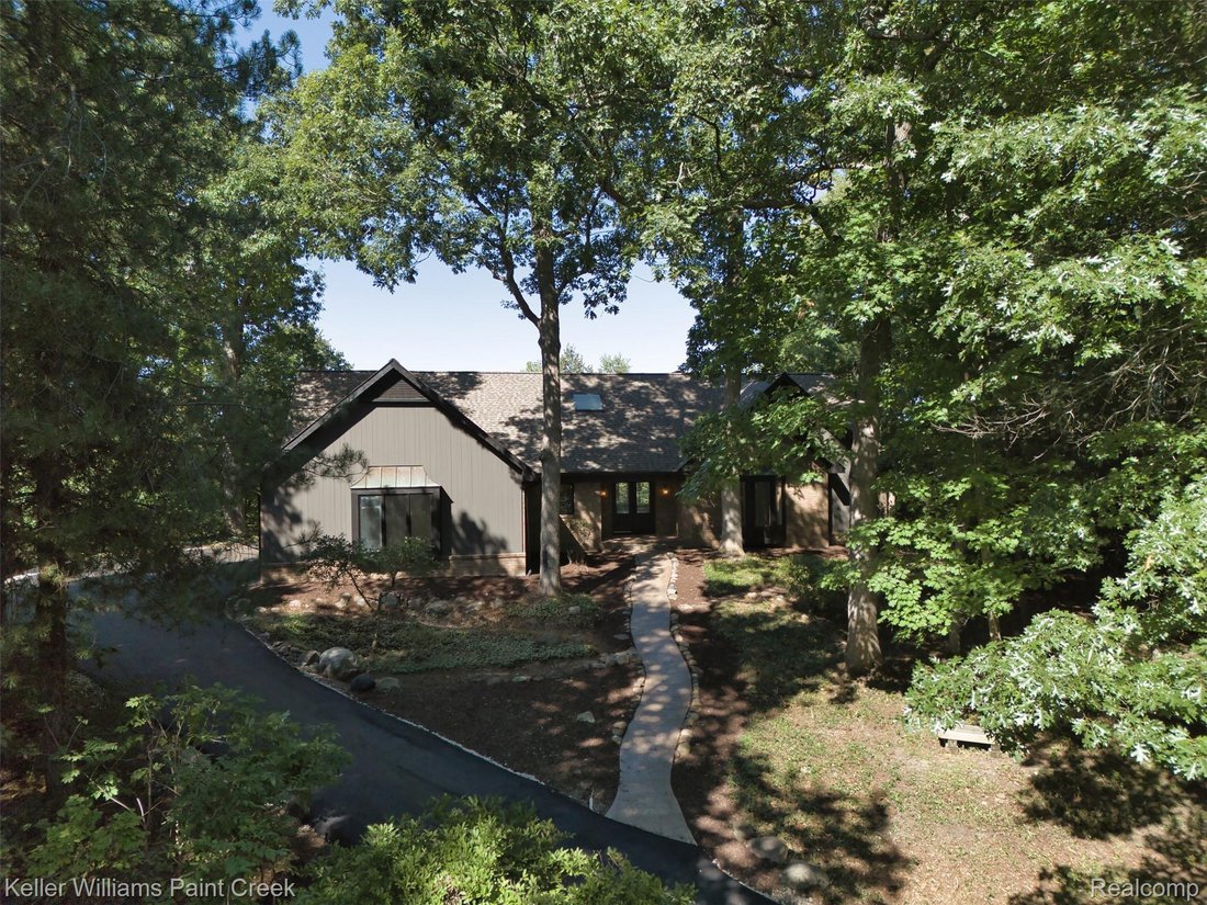 Maison à Rochester Hills, Michigan, États-Unis 2 - 18889715