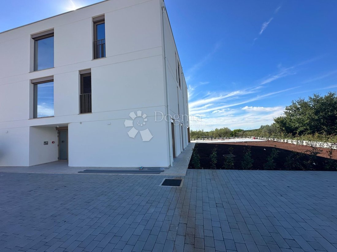 Apartment in Novigrad, Istria County, Croatia 3 - 18891238