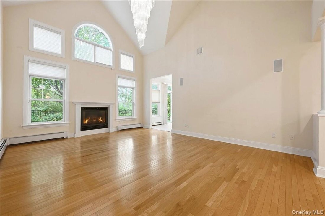 Condo in Port Washington, New York, United States 4 - 18878968