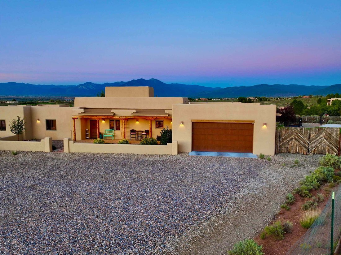 Maison à Ranchos de Taos, Nouveau-Mexique, États-Unis 3 - 18888630