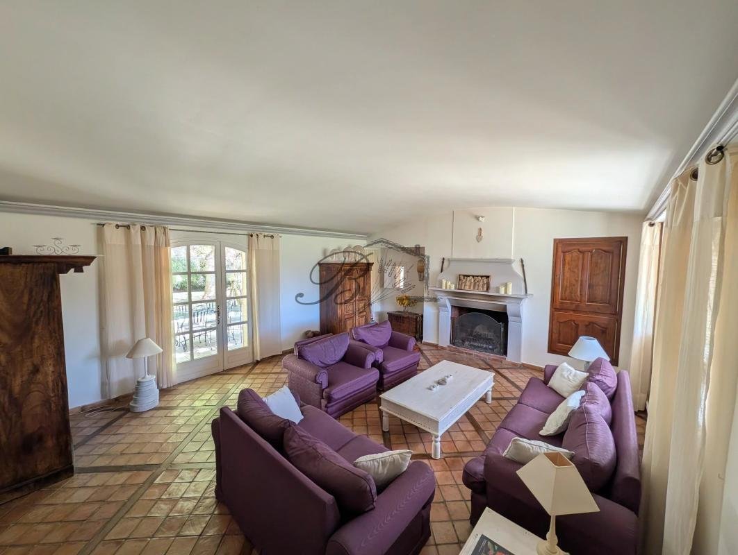 Villa en La Bastide-des-Jourdans, Provenza-Alpes-Costa Azul, Francia 2 - 18882596