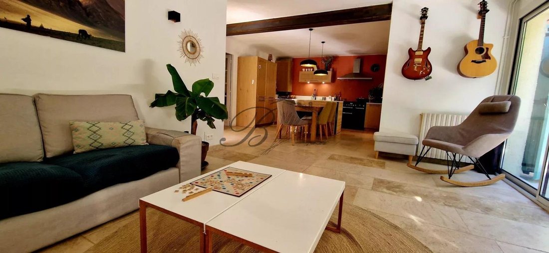 Villa en Lourmarin, Provenza-Alpes-Costa Azul, Francia 2 - 18883001