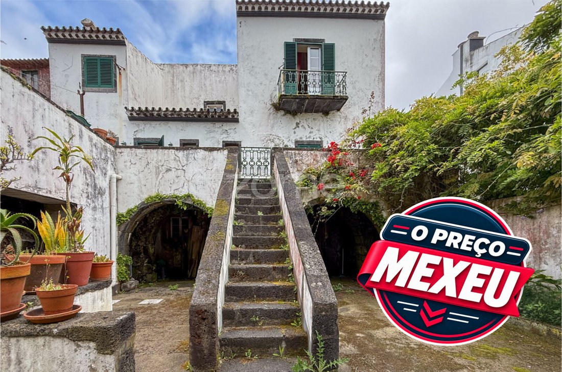 House in Ponta Delgada (Sao Sebastiao), Azores, Portugal 1 - 15810238