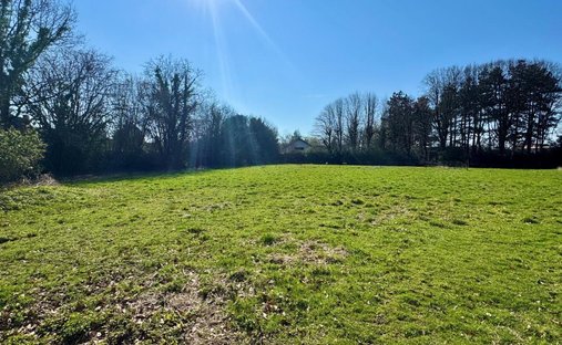 Land in Villeneuve-d'Ascq, Nordfrankreich, Frankreich 1