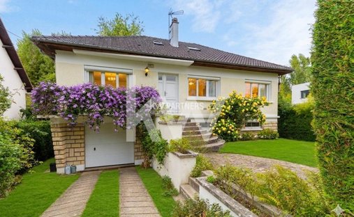 Casa a Ermitage, Le Pecq, Francia 1