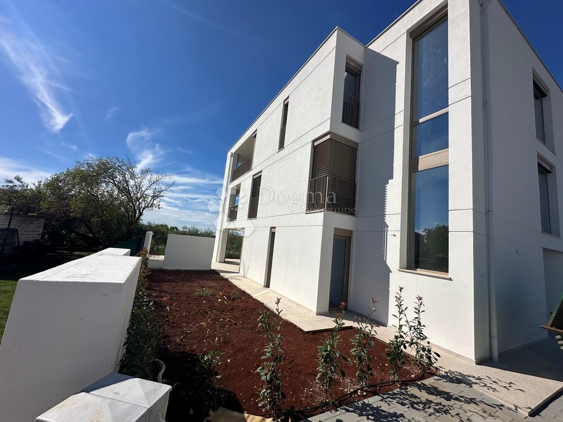 Apartment in Novigrad, Istria County, Croatia 1 - 18891238
