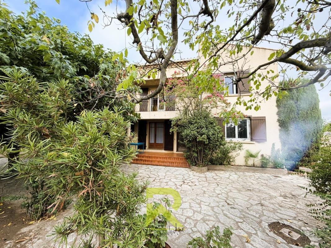 Villa in Est, Bessan, France 1 - 18881957