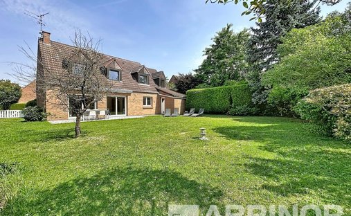 Casa a Est, Linselles, Francia 1