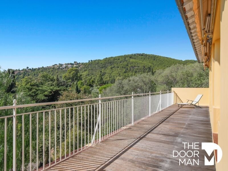 Casa en Hyères, Provenza-Alpes-Costa Azul, Francia 2 - 18884099