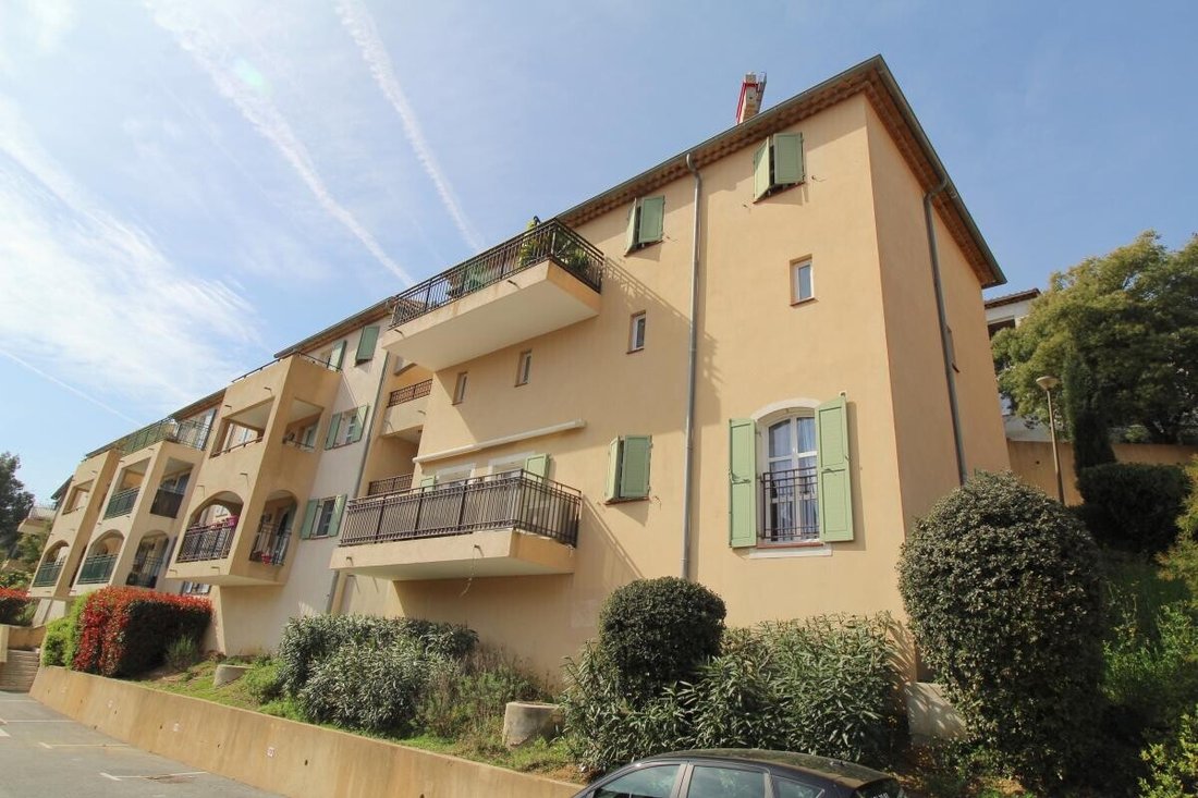 Wohnung in Grimaud, Provence-Alpes-Côte d'Azur, Frankreich 4 - 18887409