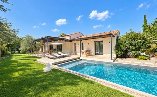 Villa en Paradou, Provenza-Alpes-Costa Azul, Francia 1