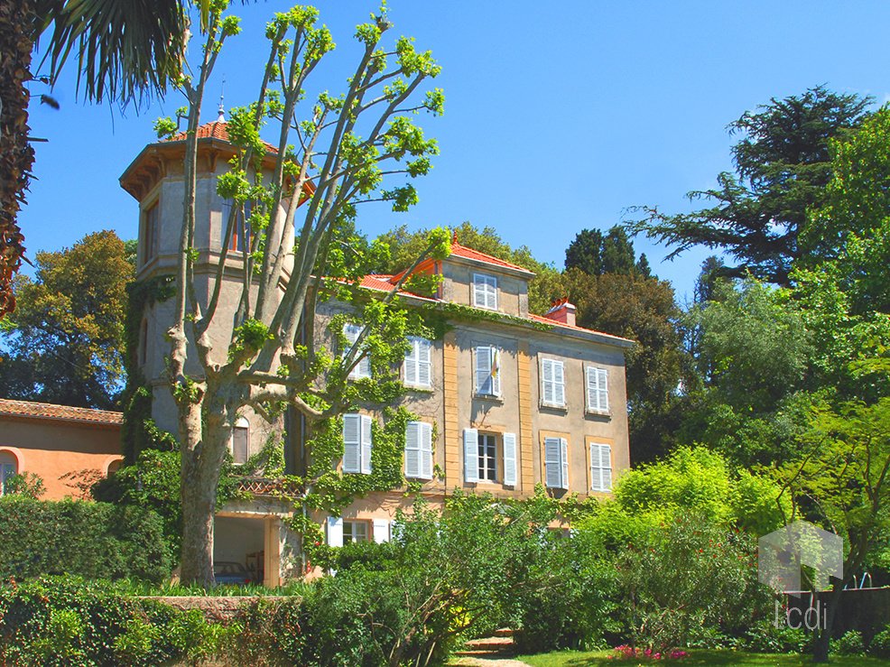 Haus in Ville-Basse, Montelimar, Frankreich 1 - 18880788