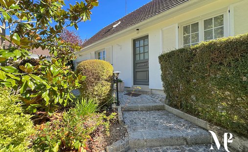 Villa in Senlis, Nordfrankreich, Frankreich 1