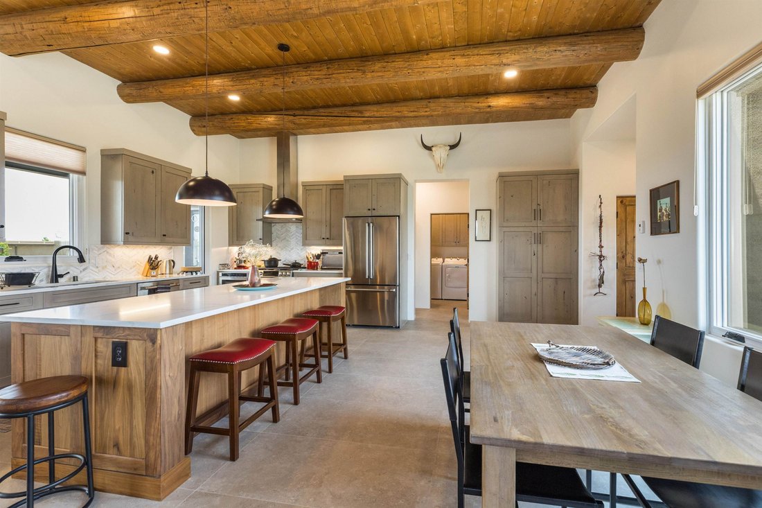 House in El Prado, New Mexico, United States 3 - 18888165