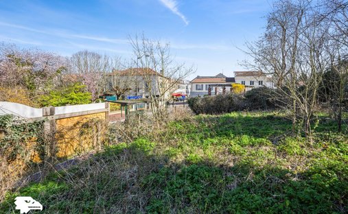 Land in Centre Ville, Rueil-Malmaison, France 1