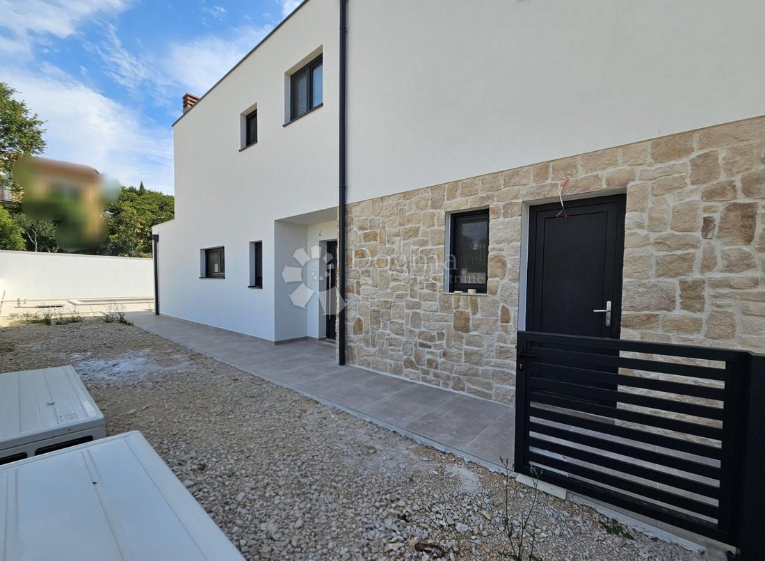 House in Umag, Istria County, Croatia 2 - 18890574