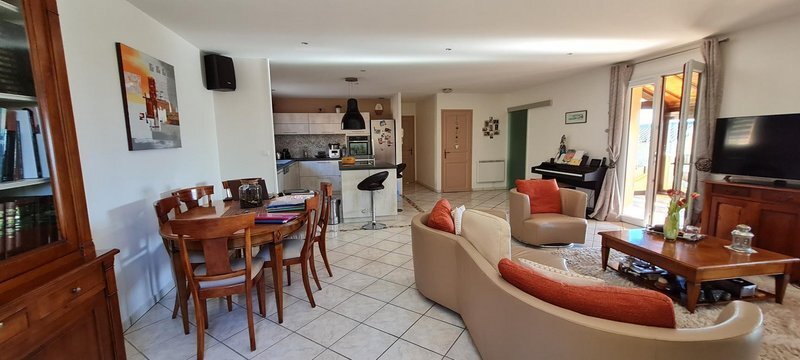 Haus in Reyrieux, Auvergne-Rhone-Alpen, Frankreich 4 - 18880535