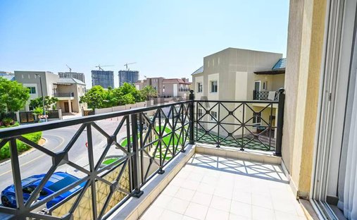 Villa in Downtown Dubai, Dubai, United Arab Emirates 1