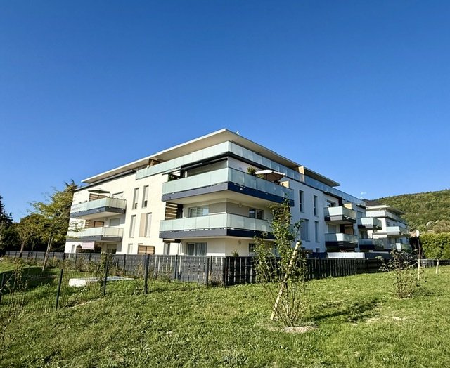 Apartamento en Divonne-les-Bains, Auvernia-Ródano-Alpes, Francia 1 - 18885700