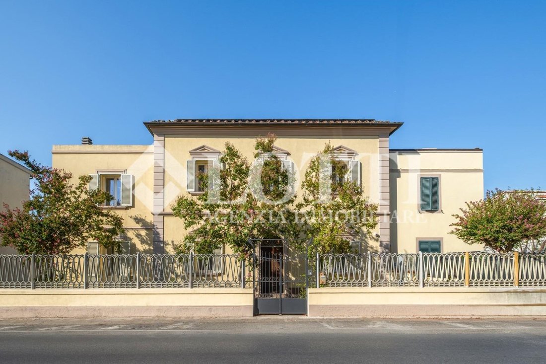 Villa in San Frediano a Settimo, Cascina, Tuscany 1 - 18889372