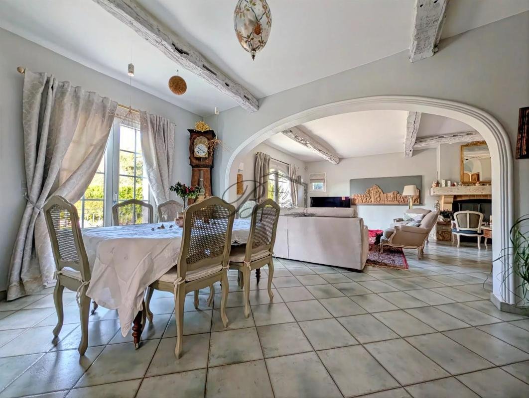 Villa en Meyrargues, Provenza-Alpes-Costa Azul, Francia 3 - 18882726