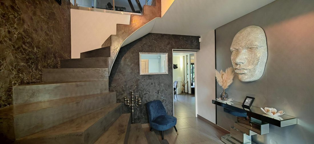 Villa à Saint-Julien-les-Villas, Grand Est, France 5 - 18880559