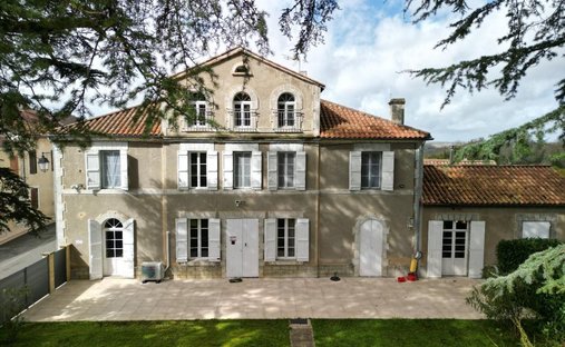 Haus in Castelnau d'Auzan Labarrère, Okzitanien, Frankreich 1