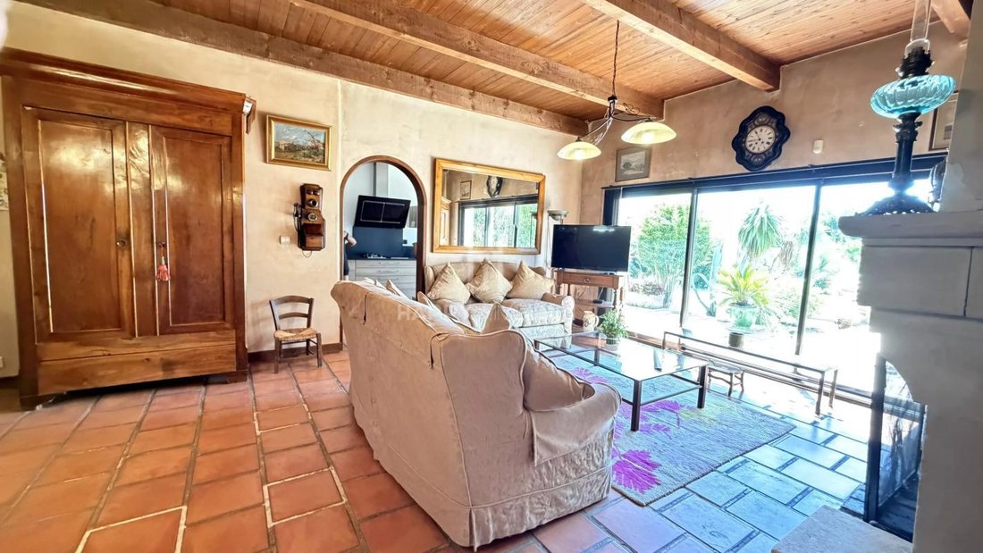 Casa a Fontvieille, Provenza-Alpi-Costa Azzurra, Francia 5 - 18881301