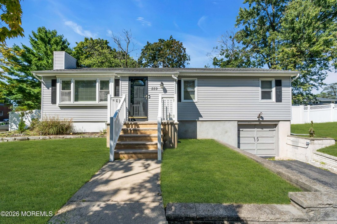 House in Oakhurst, New Jersey, United States 4 - 18590898