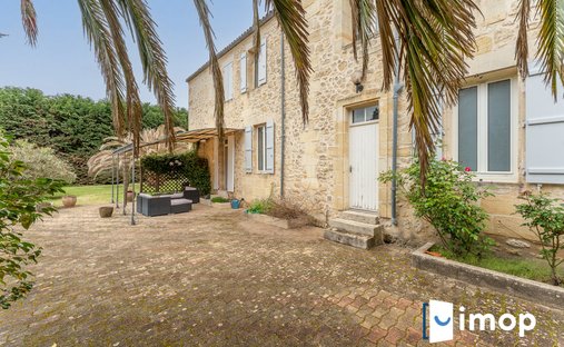 House in Nord Ouest, Saint-André-de-Cubzac, France 1