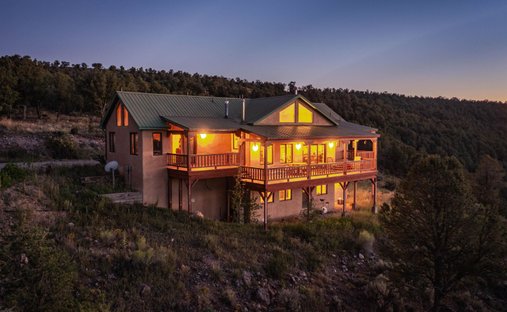 House in San Cristobal, New Mexico, United States 1