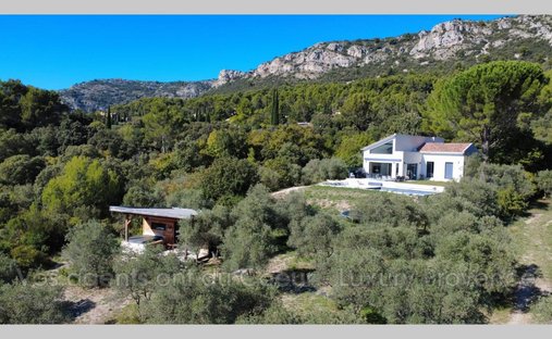 Casa en Vauvenargues, Provenza-Alpes-Costa Azul, Francia 1