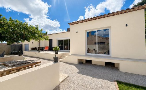 House in Avenue de Marseille-Liourat, Vitrolles, France 1