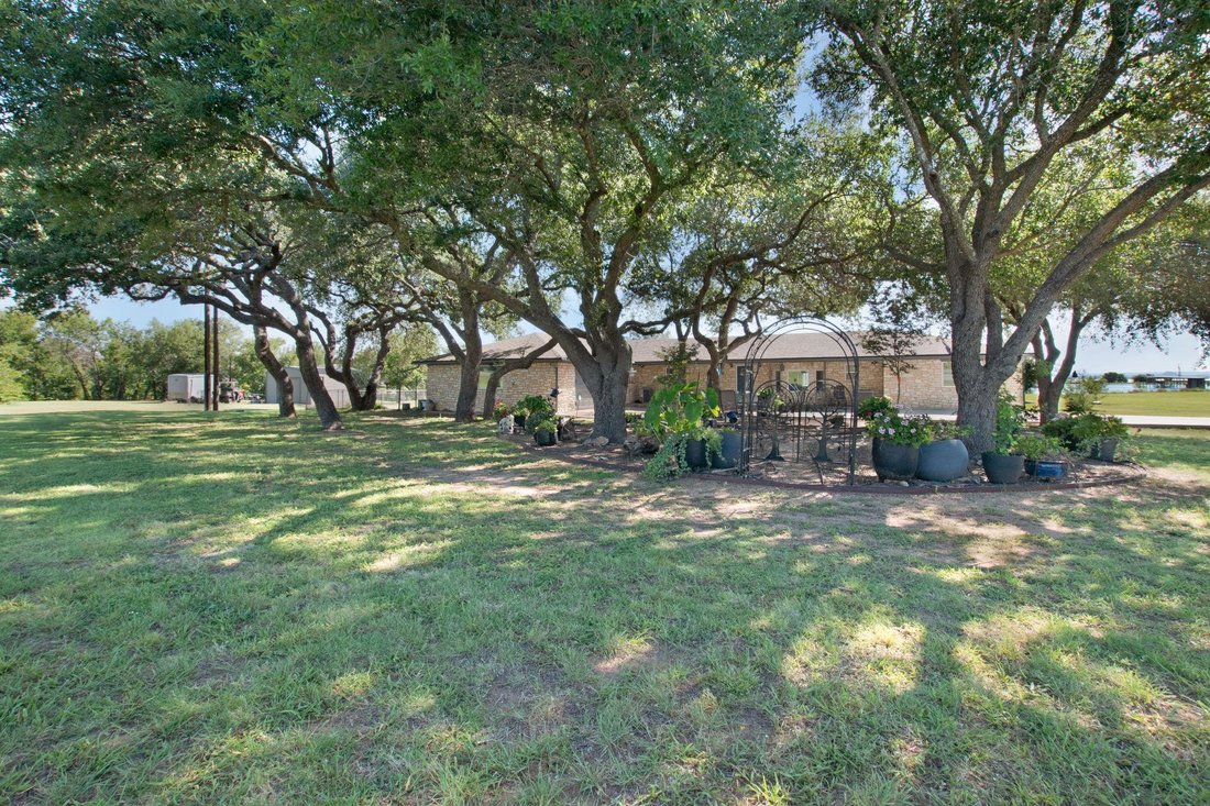 House in Buchanan Dam, Texas, United States 4 - 18890026