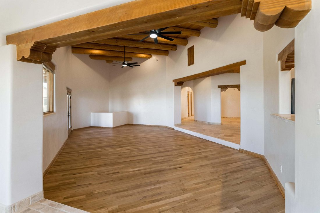 House in Taos, New Mexico, United States 4 - 18888426