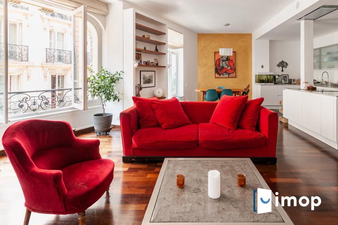 Apartment in Clichy-Trinité, Paris 9e Arrondissement, Paris 2 - 18882333