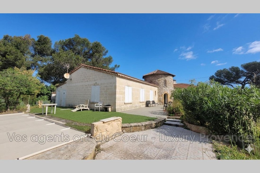 Casa en Bouc-Bel-Air, Provenza-Alpes-Costa Azul, Francia 2 - 18881066