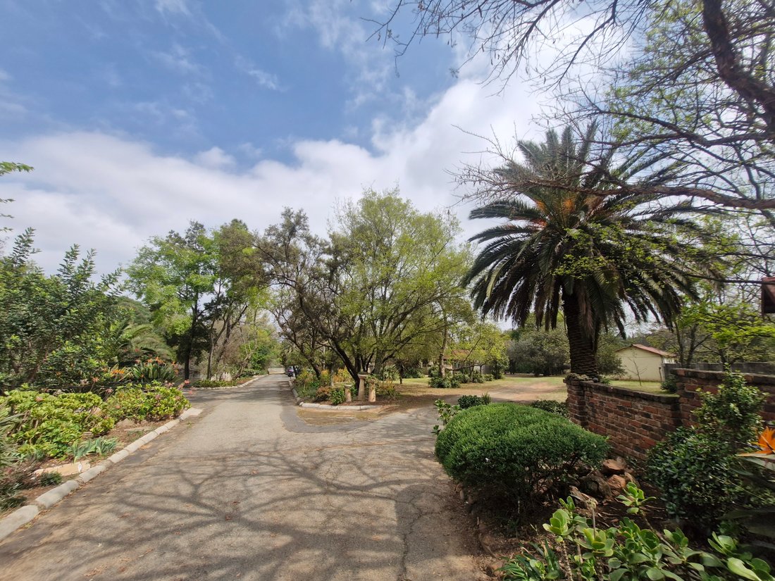 House in Mogale City Local Municipality, Gauteng, South Africa 1 - 18879662