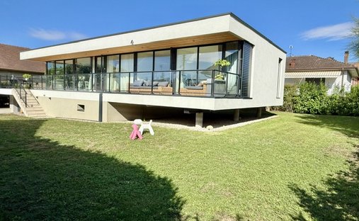Maison à Est, Ville-la-Grand, France 1