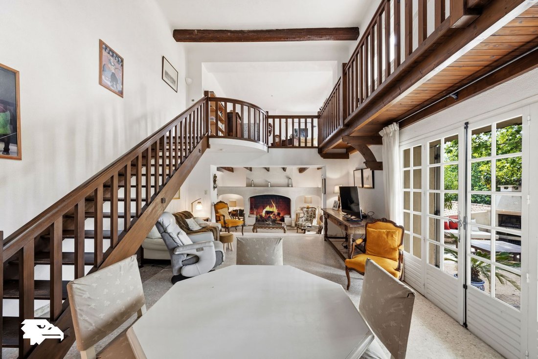 Maison à Aigues-Vives, Occitanie, France 2 - 18883777