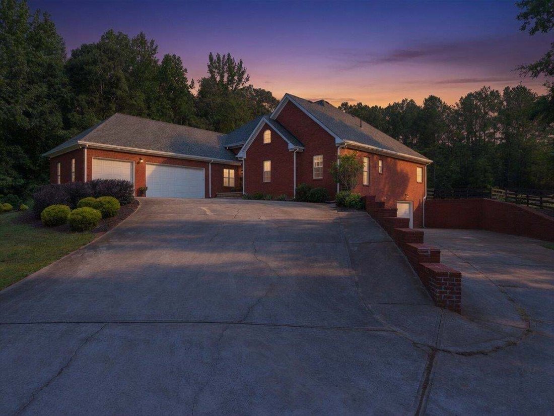 House in Buckhead, Georgia, United States 2 - 18888458