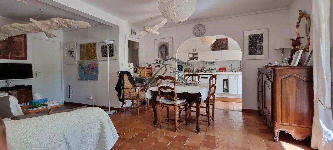 Casa en Cucuron, Provenza-Alpes-Costa Azul, Francia 4 - 18882767
