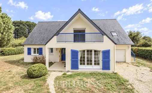 Maison à Le Tour-du-Parc, Bretagne, France 1