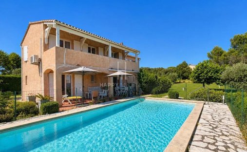 Villa in Aureille, Provence-Alpes-Côte d'Azur, Frankreich 1