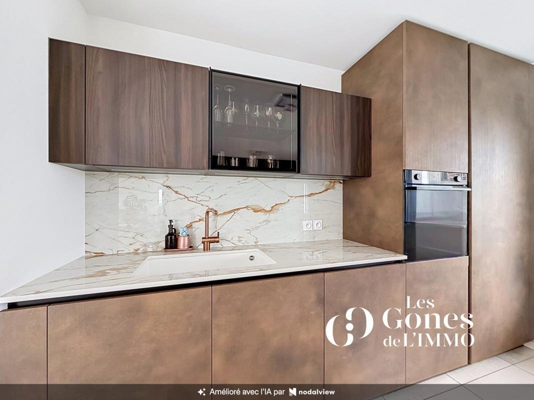 Apartment in Transvaal, Lyon 8ème, Lyon 4 - 18886097